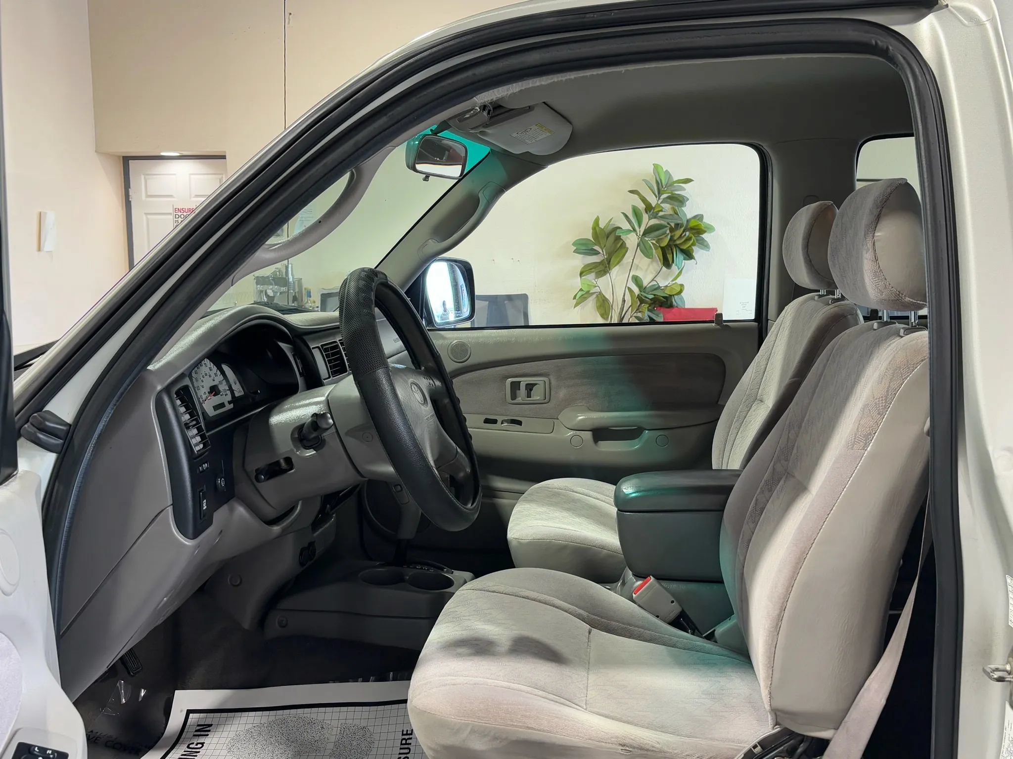 Used 2003 Toyota Tacoma PreRunner RWD image 12