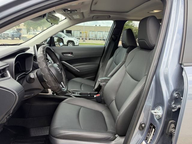 Certified 2024 Toyota Corolla Cross XLE w/ Convenience Package FWD image 25