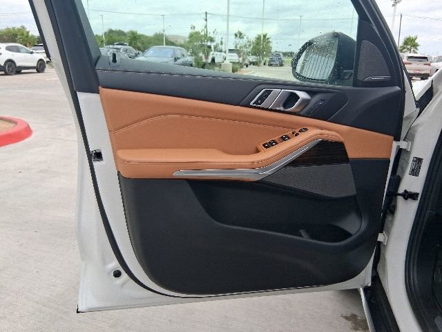 Used 2025 BMW X5 sDrive40i w/ Premium Package RWD image 14