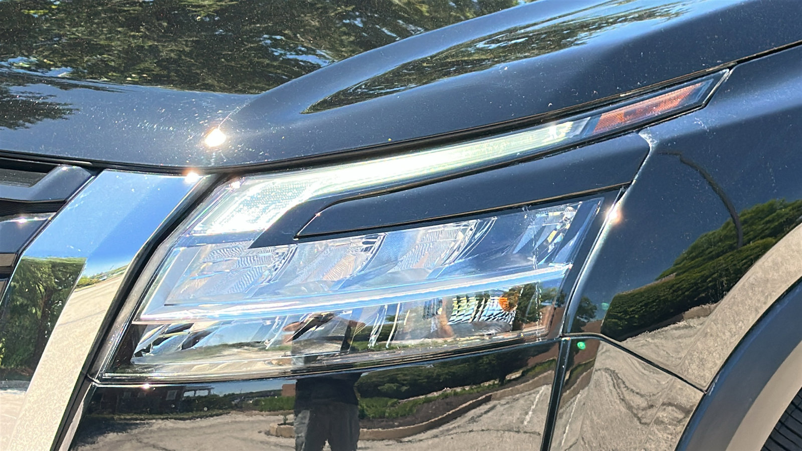 Certified 2022 Nissan Pathfinder SV AWD/4WD image 4