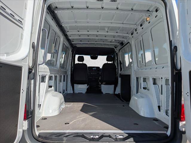 Certified 2023 Mercedes-Benz Sprinter 2500 image 7