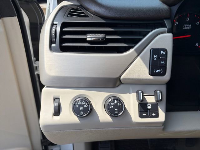 Used 2016 GMC Yukon XL Denali w/ Open Road Package AWD/4WD image 5