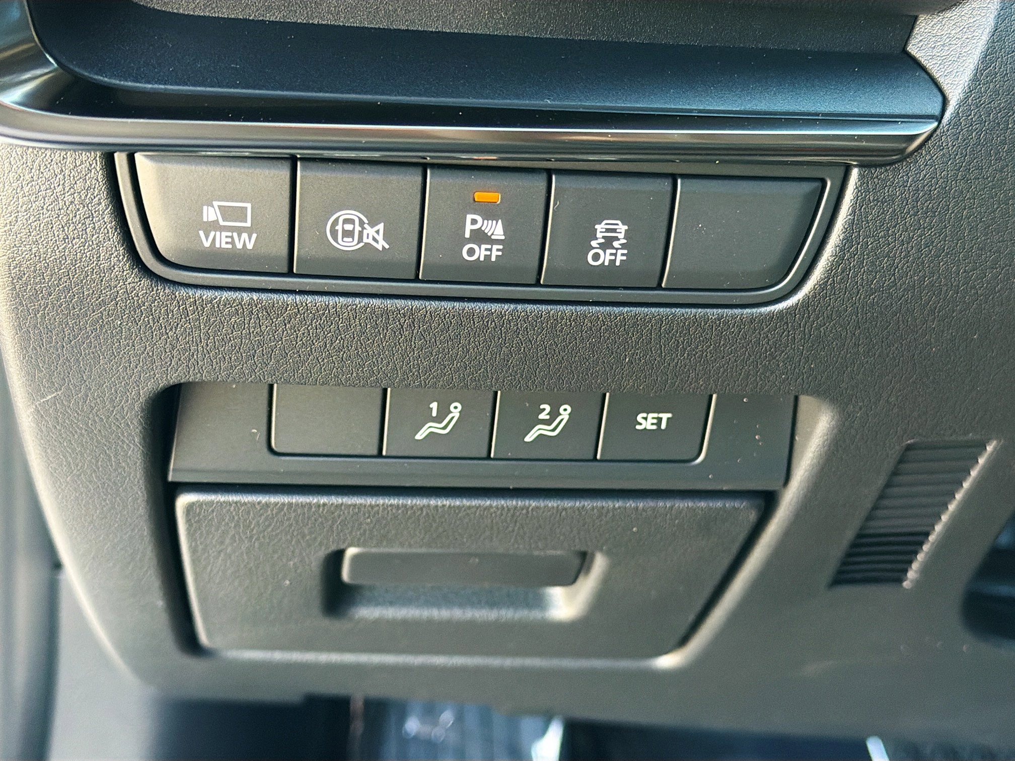 New 2026 MAZDA MAZDA3 Hatchback w/Premium Plus Pkg image 34