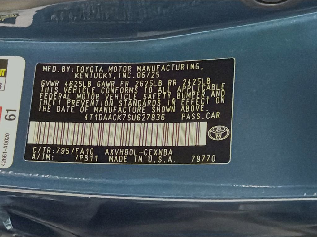 Used 2025 Toyota Camry LE FWD image 34