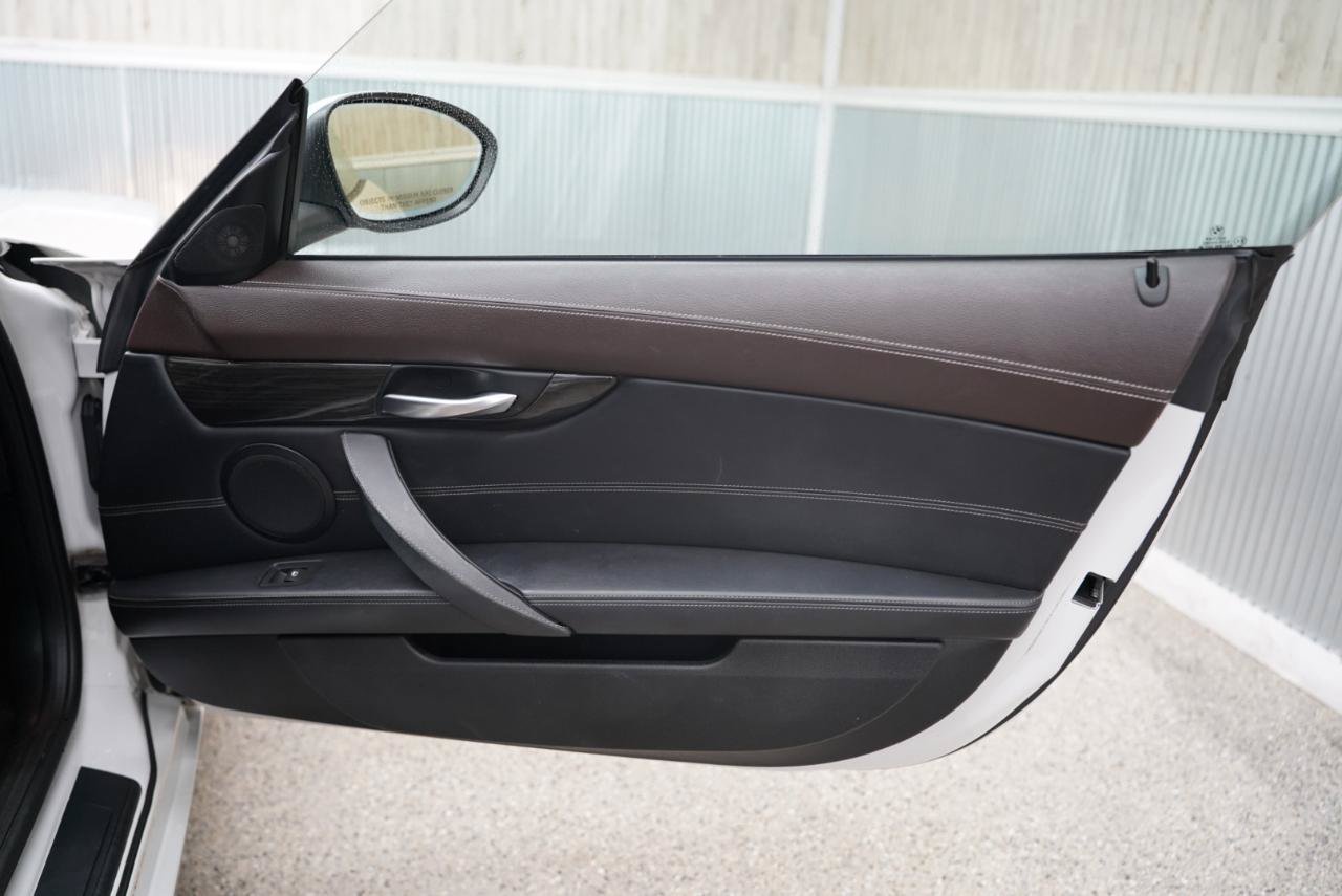 Used 2012 BMW Z4 sDrive28i RWD image 33