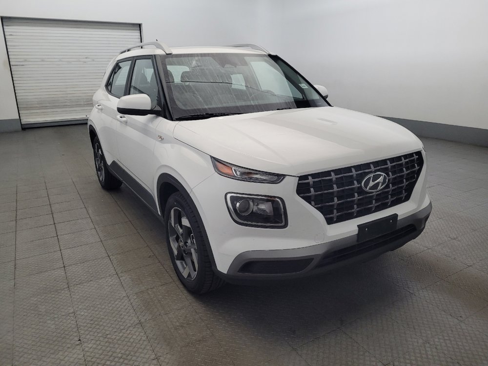 Used 2023 Hyundai Venue SEL image 13
