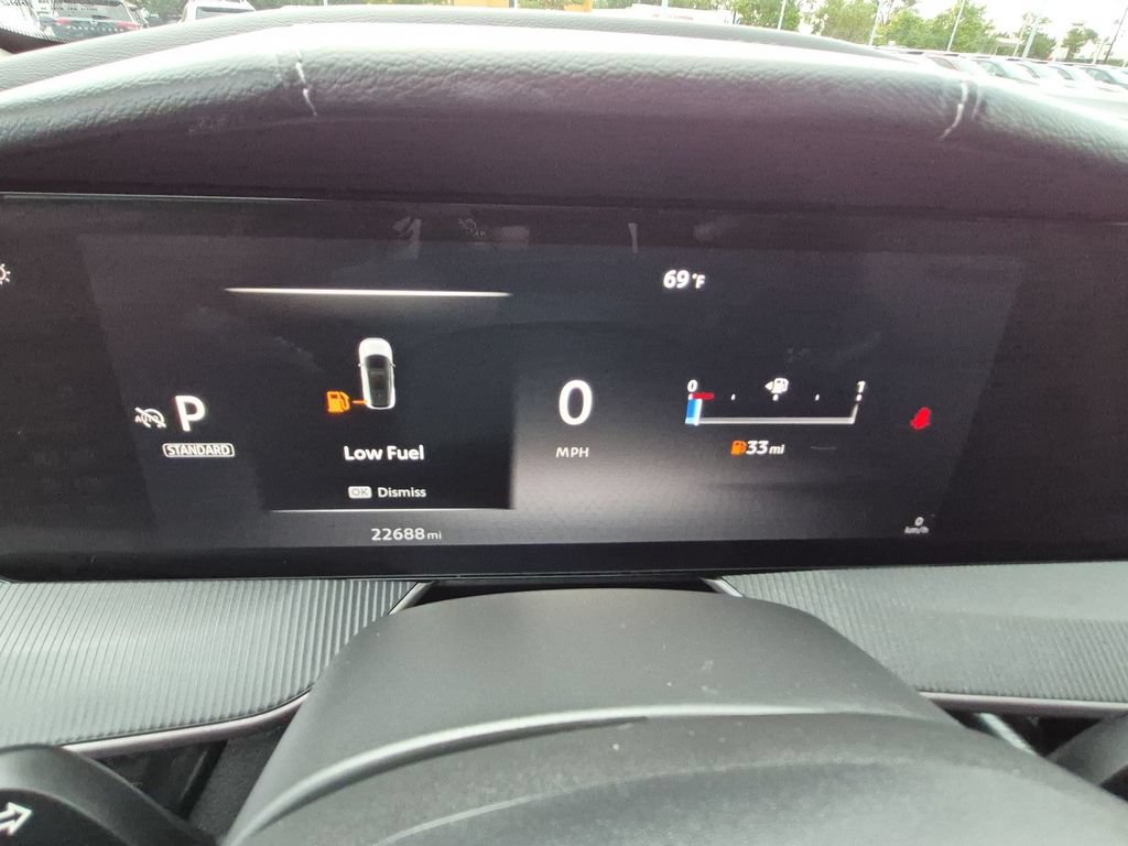 Used 2025 Nissan Murano SV AWD/4WD image 13