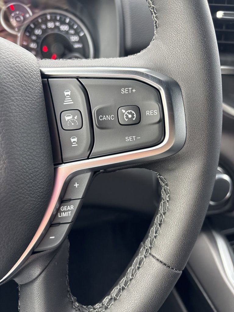 New 2026 RAM 1500 Big Horn AWD/4WD image 16