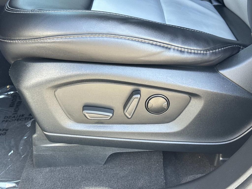 Certified 2023 Ford Explorer XLT w/ Equipment Group 202A image 19