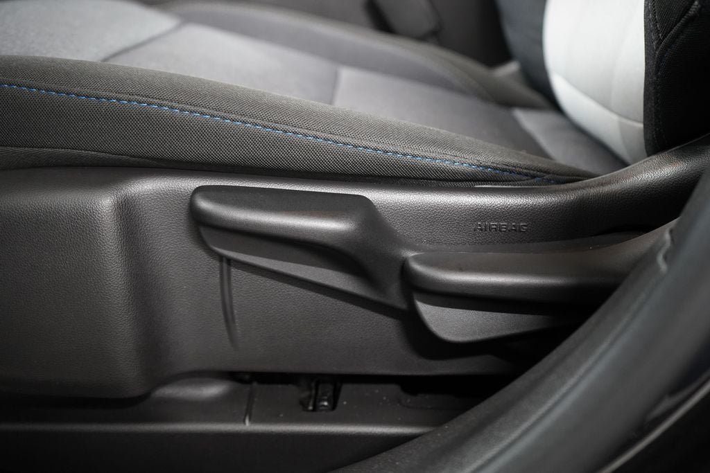 Used 2025 Chevrolet Trax LS FWD image 11