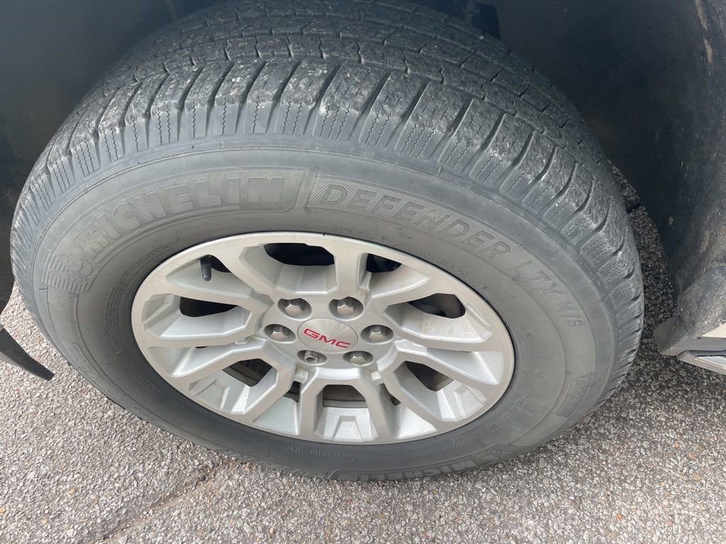 Used 2016 GMC Yukon SLT image 11