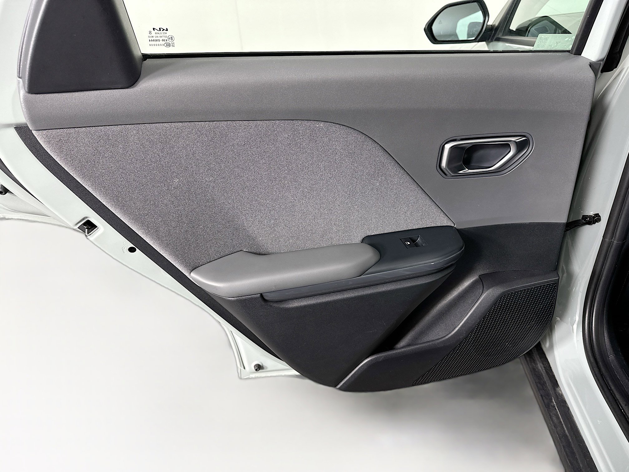 Used 2025 Kia K4 EX image 25