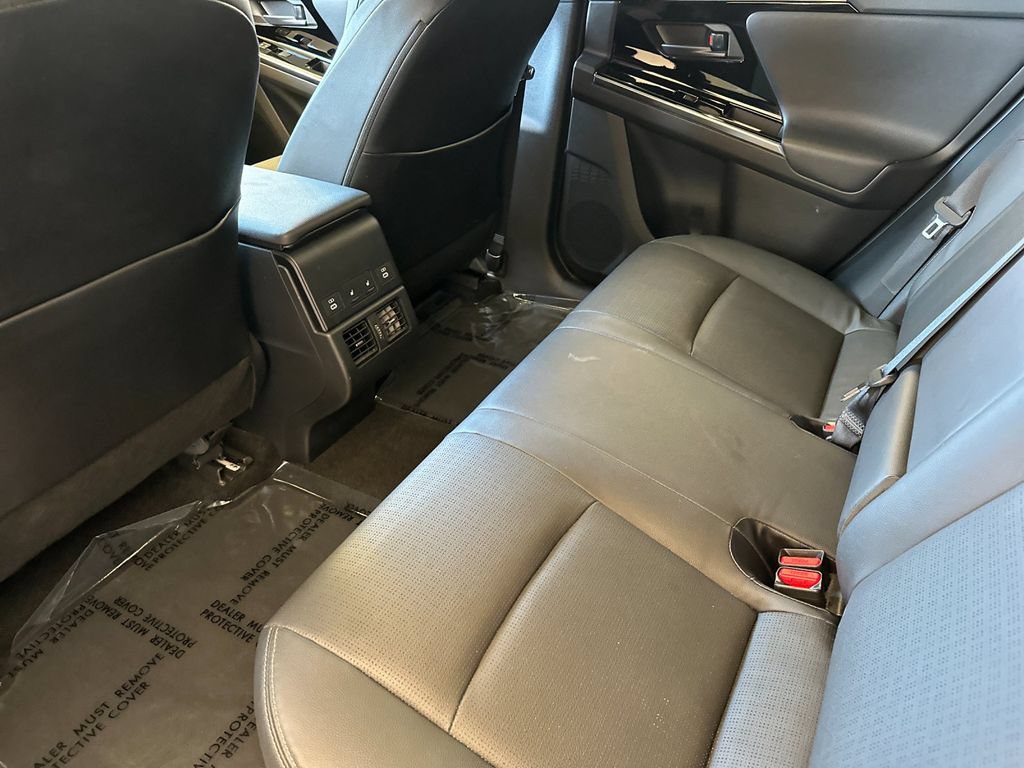 Used 2023 Subaru Solterra AWD image 12