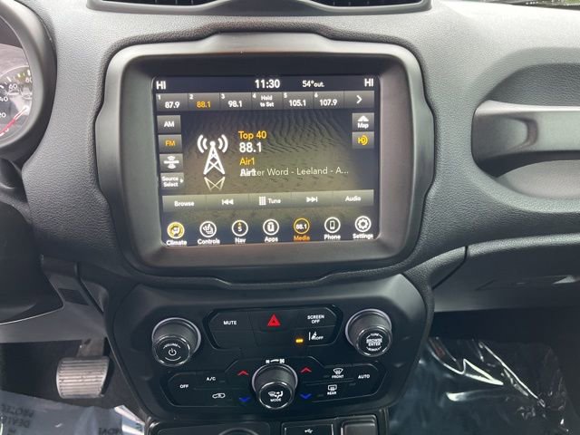 Used 2022 Jeep Renegade Altitude w/ Convenience Group image 16