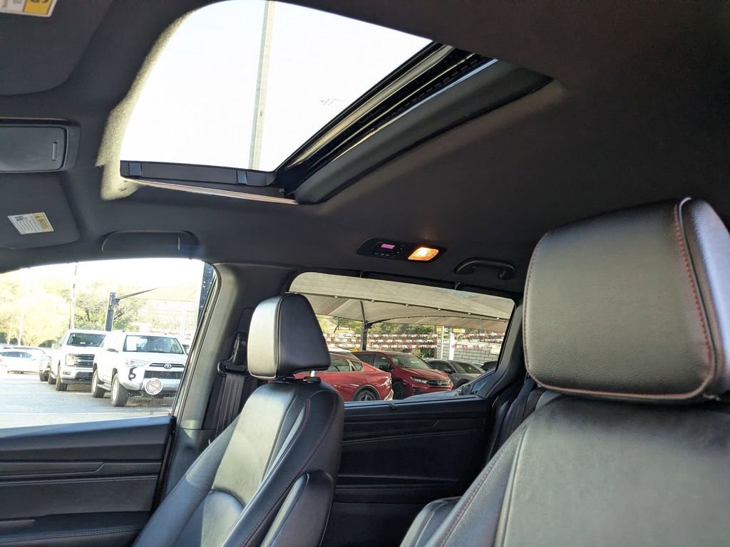 Used 2025 Honda Odyssey Sport-L image 22