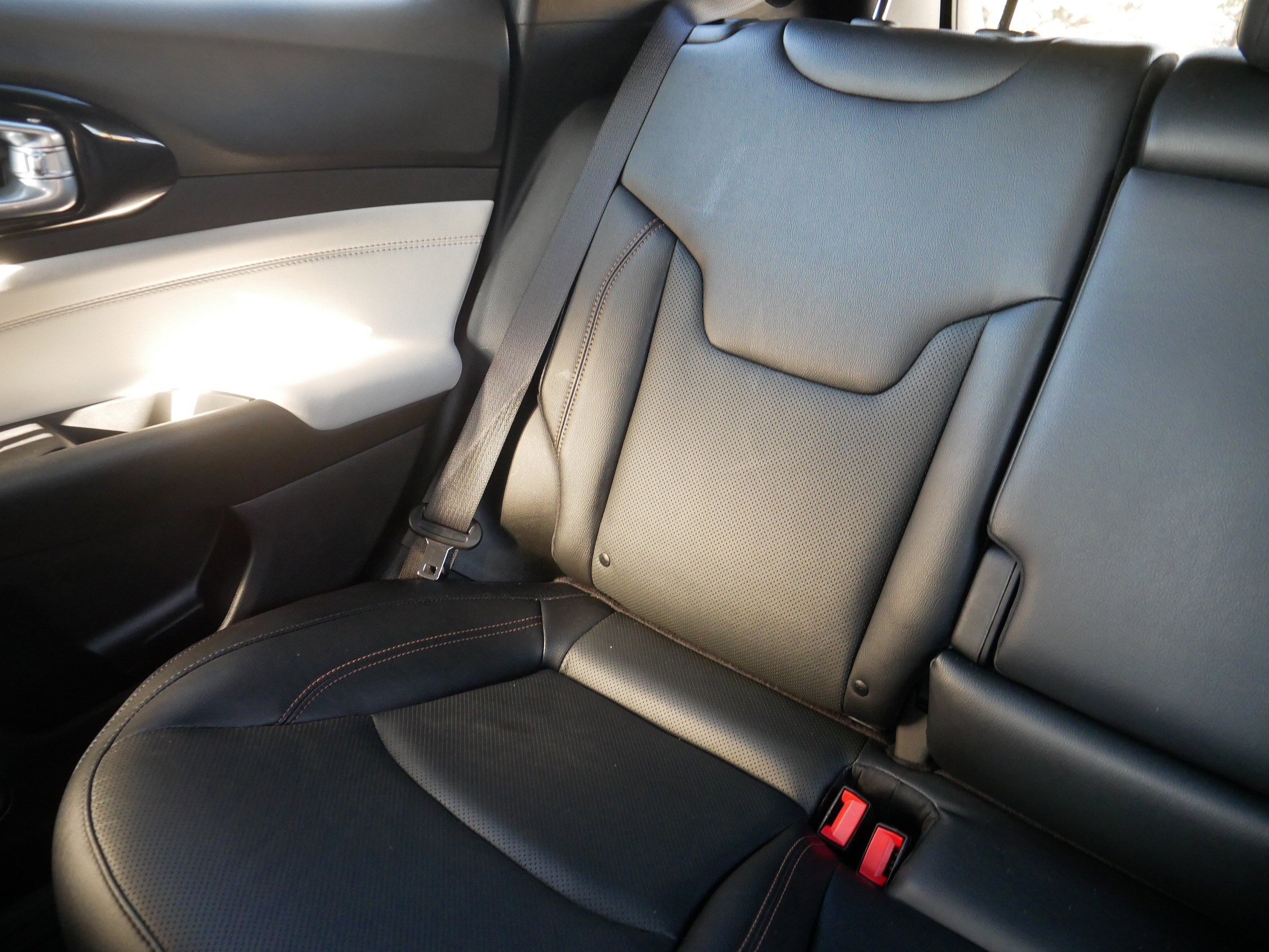 Certified 2024 Jeep Compass Limited w/ Elite Group image 12