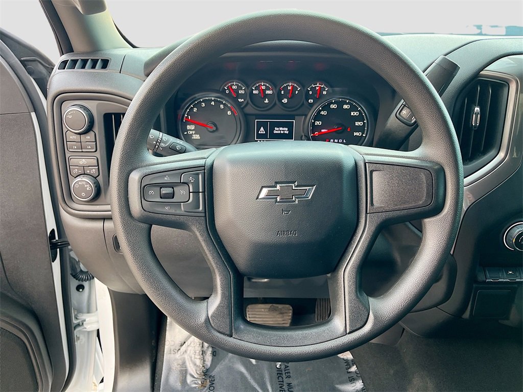 Used 2024 Chevrolet Silverado 1500 Custom Trail Boss w/ Turbomax Blackout Package image 11