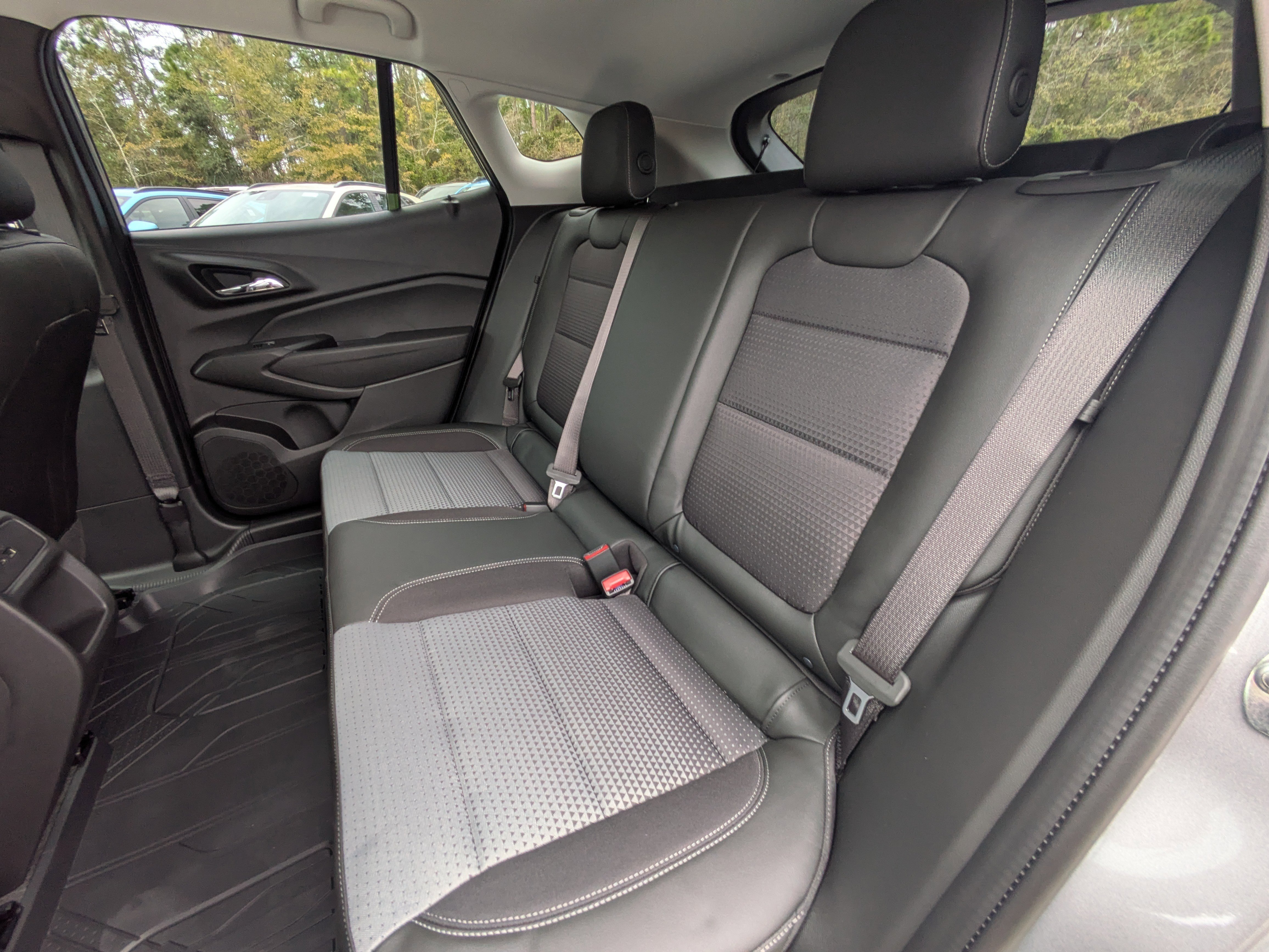 New 2026 Chevrolet Trax LT w/ Driver Confidence Package image 8