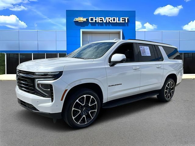 Used 2025 Chevrolet Suburban RST w/ Comfort Package AWD/4WD image 7