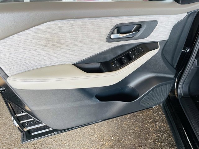 Certified 2023 Nissan Rogue SV image 10