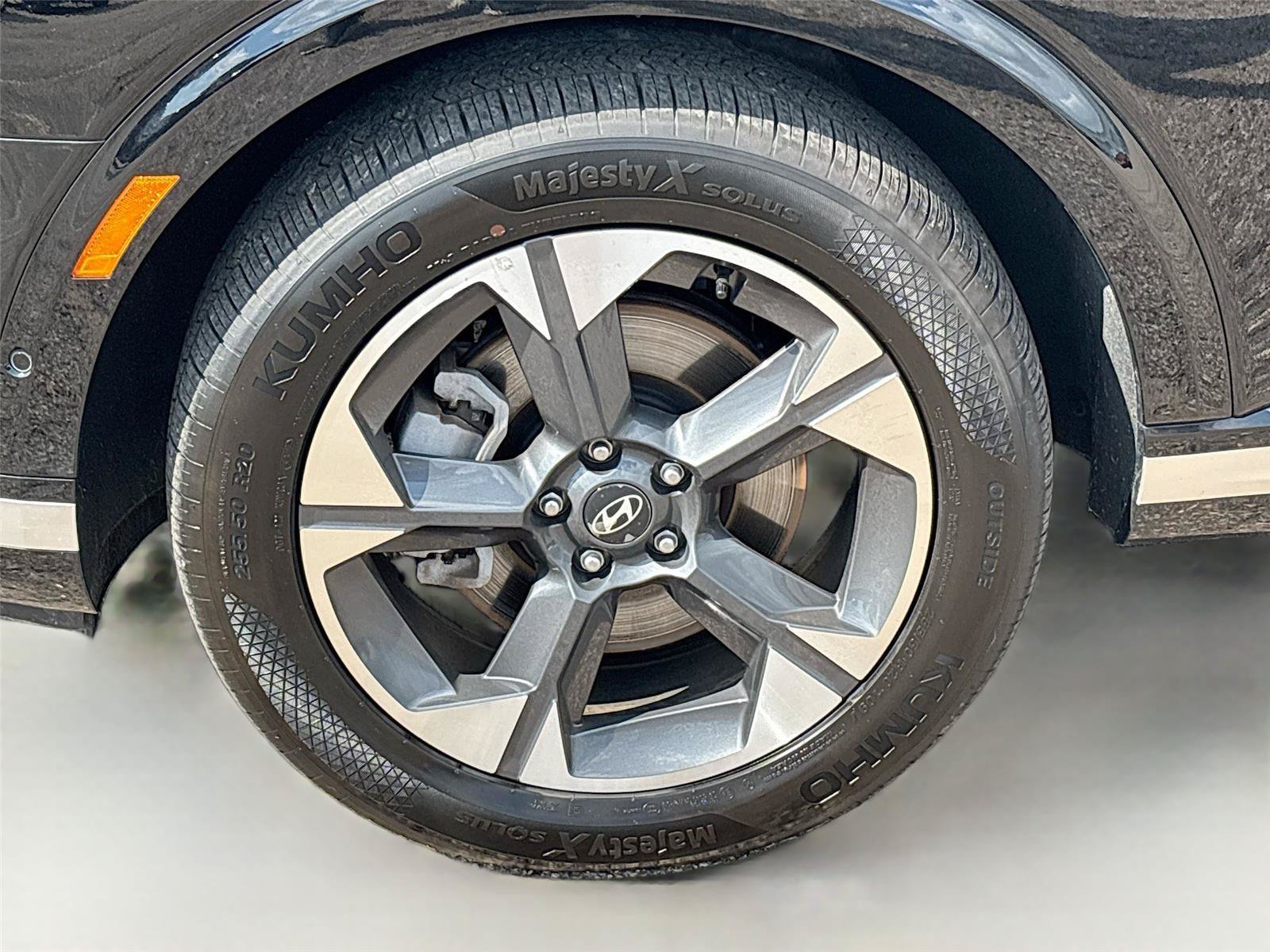 Certified 2026 Hyundai Palisade Limited AWD/4WD image 32