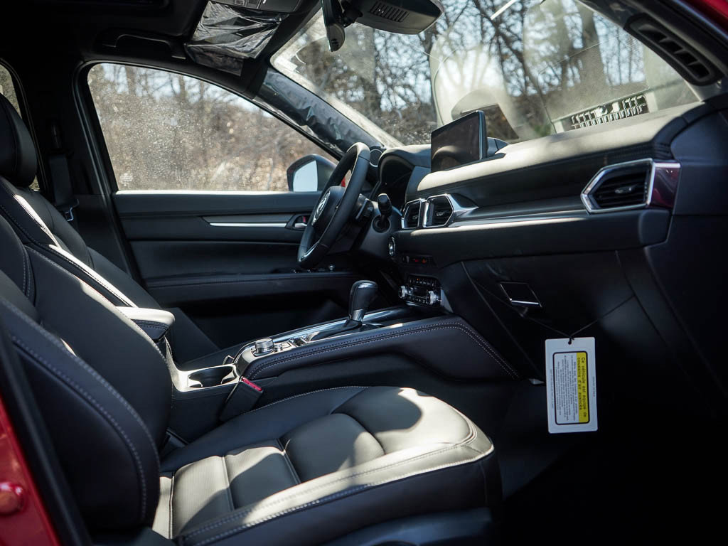 New 2025 MAZDA CX-5 Signature image 10