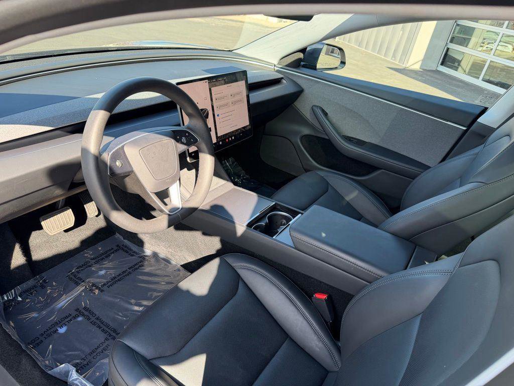 Used 2025 Tesla Model 3 Long Range image 10