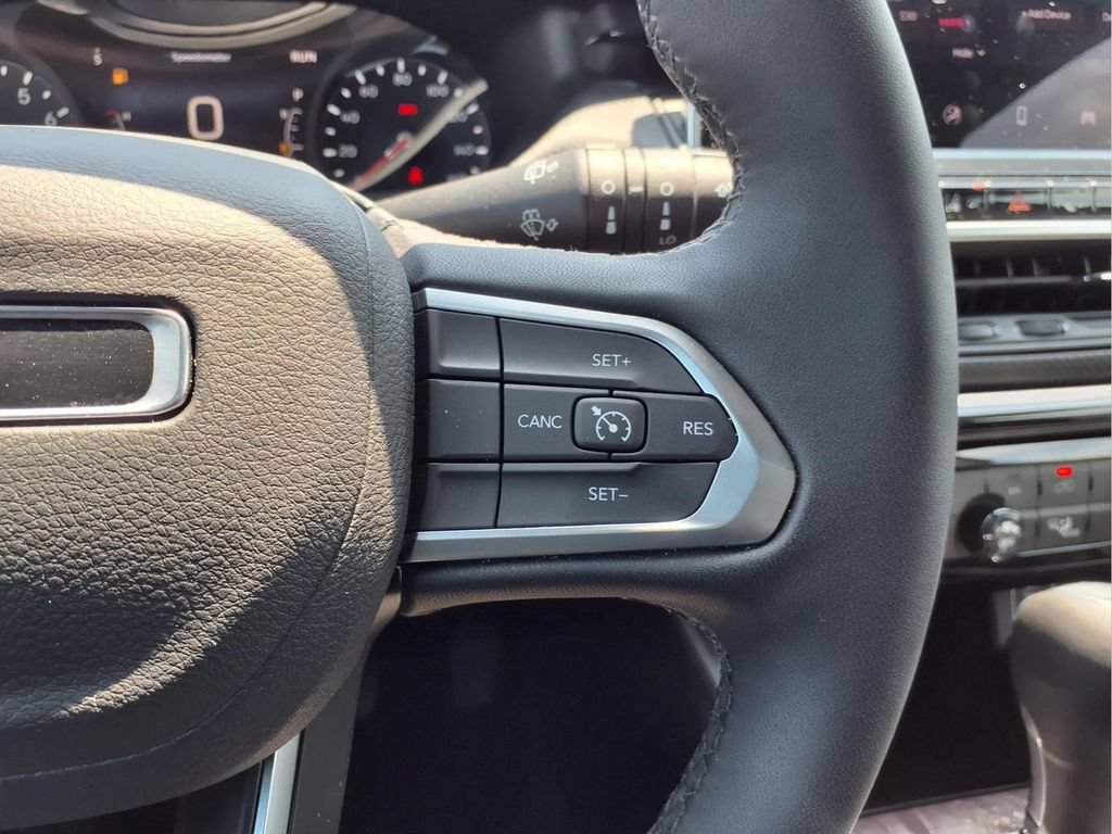 New 2026 Jeep Compass Latitude AWD/4WD image 24