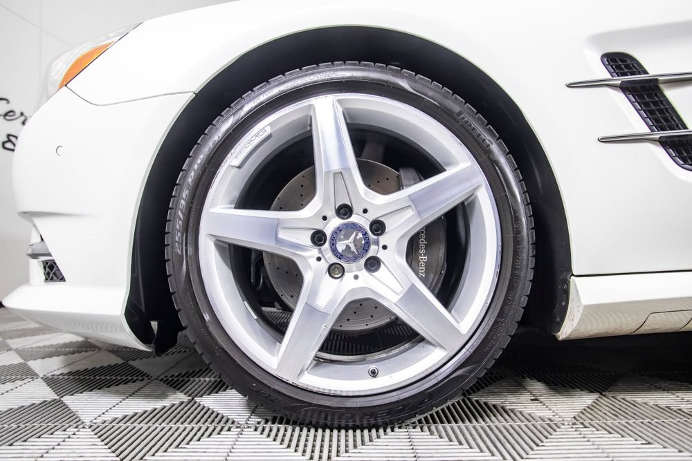 Used 2016 Mercedes-Benz SL 400 image 37
