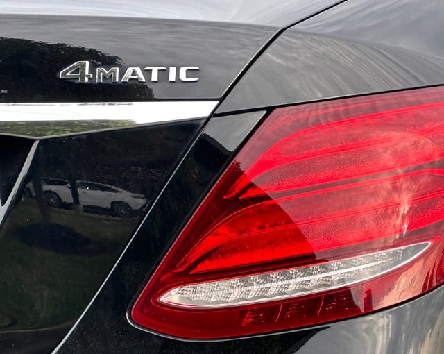 Used 2018 Mercedes-Benz E 300 4MATIC image 14
