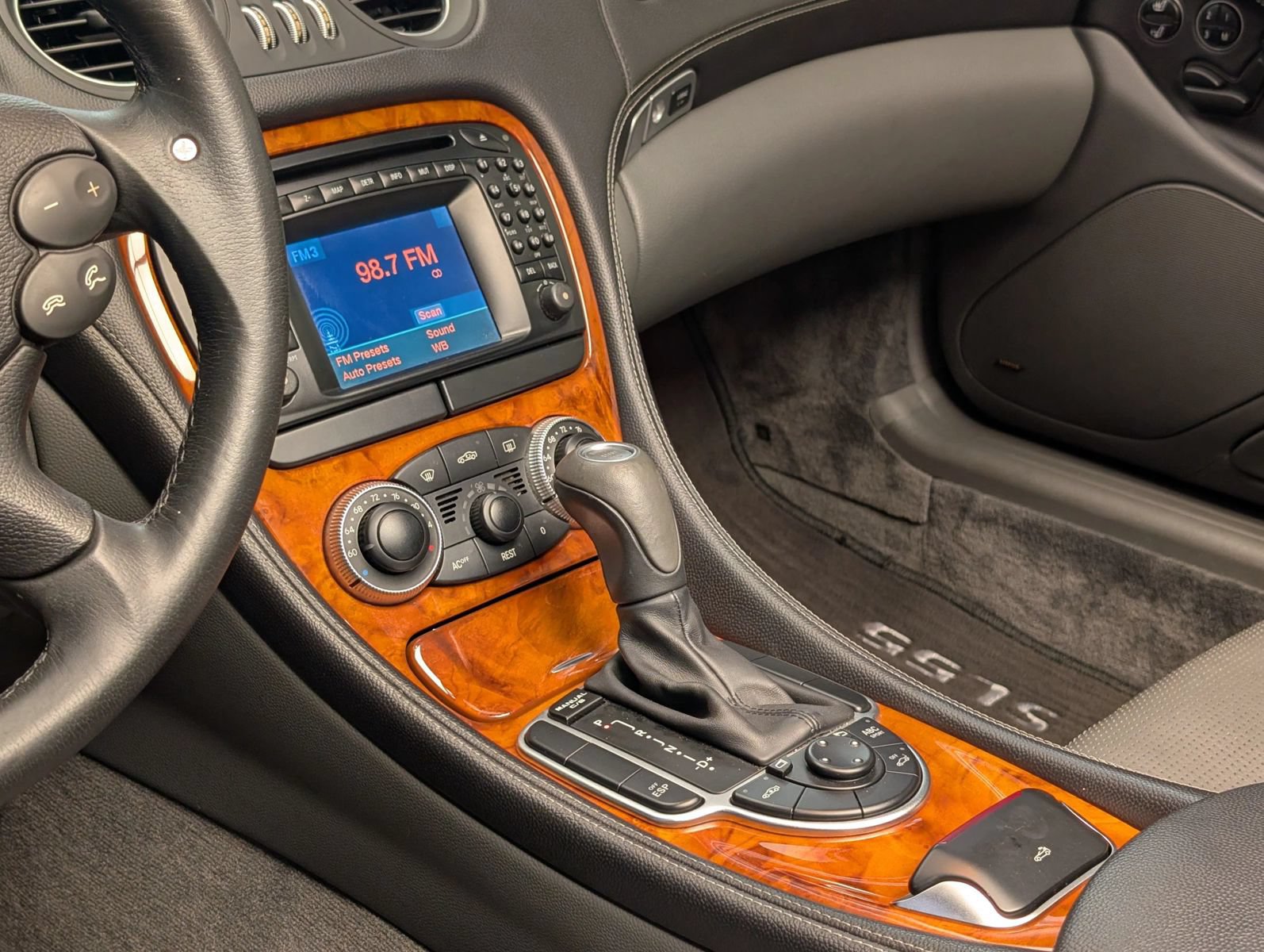 Used 2004 Mercedes-Benz SL 55 AMG image 14