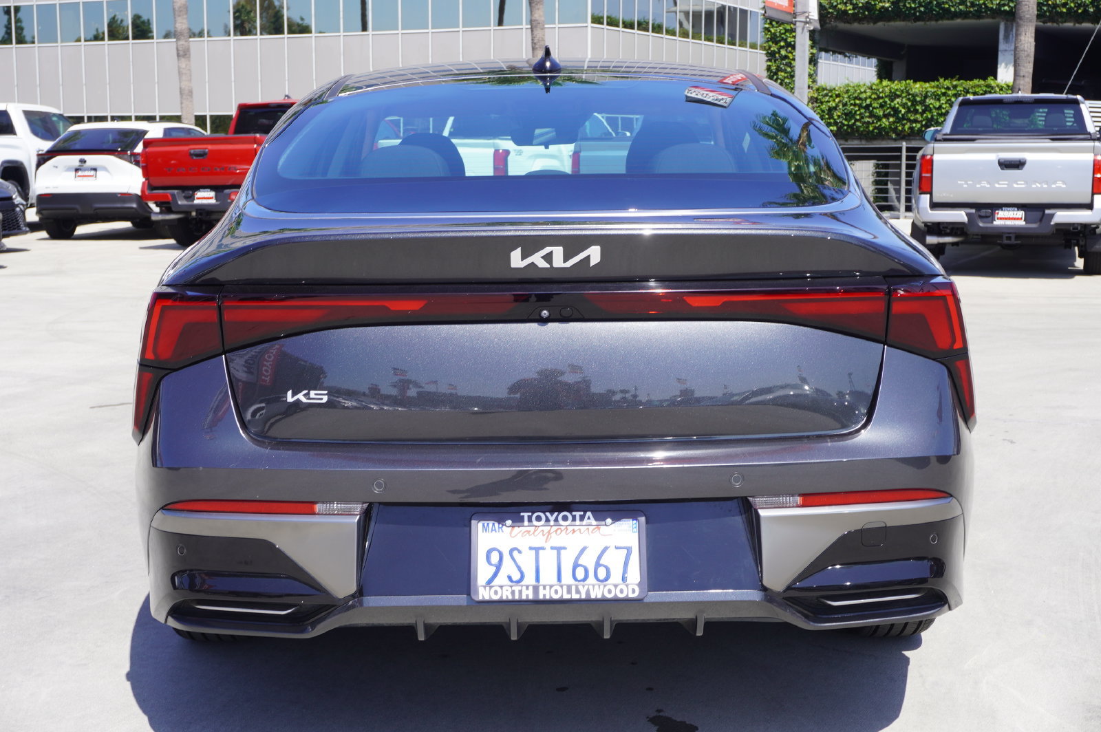 Used 2025 Kia K5 LXS FWD image 6