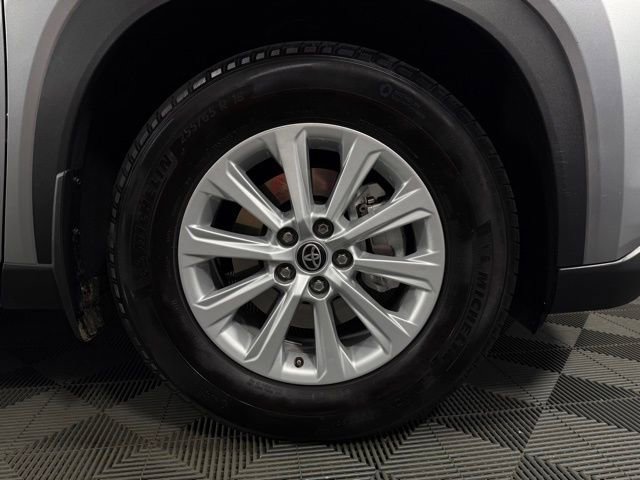 Used 2024 Toyota Grand Highlander XLE image 11