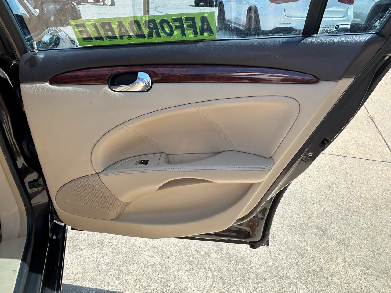Used 2008 Buick Lucerne CXS FWD image 15