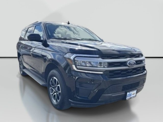 Used 2024 Ford Expedition XLT AWD/4WD image 9