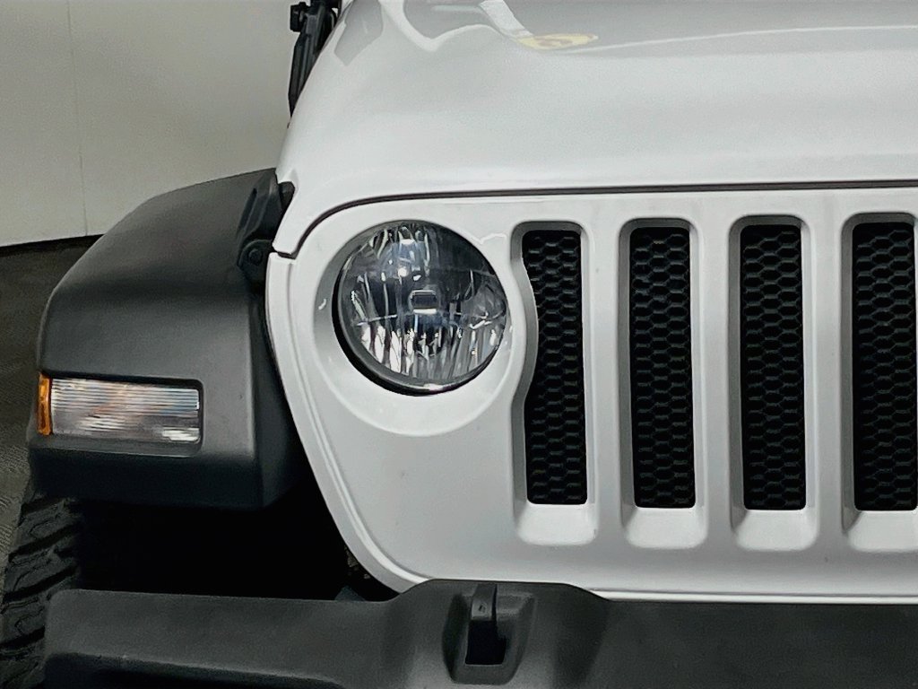 Used 2019 Jeep Wrangler Sport AWD/4WD image 9