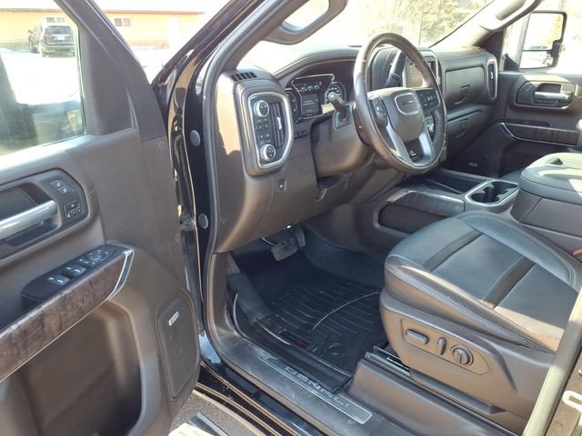 Used 2022 GMC Sierra 3500 Denali w/ Denali Black Diamond Edition image 10