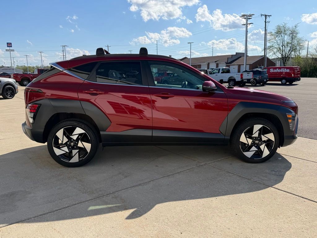 Used 2025 Hyundai Kona Limited image 4