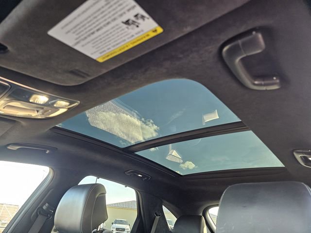 Used 2022 Genesis GV70 3.5T Sport w/ Sport Prestige Package image 21