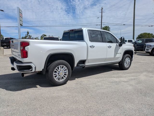 Used 2023 Chevrolet Silverado 2500 High Country w/ LPO, Hitch Package AWD/4WD image 4