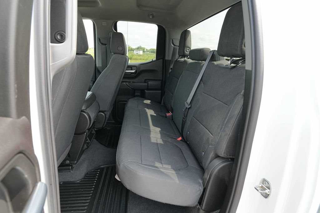 Used 2020 Chevrolet Silverado 1500 Custom w/ Trailering Package AWD/4WD image 19