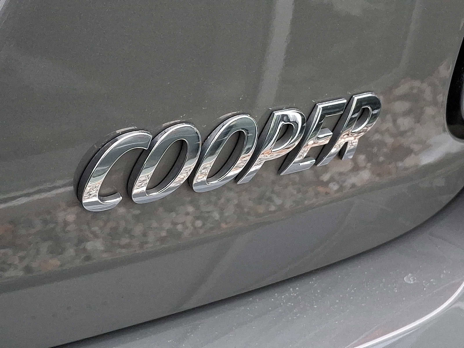 Used 2019 MINI Cooper 4-Door Hardtop w/ Signature Upholstery Package image 29