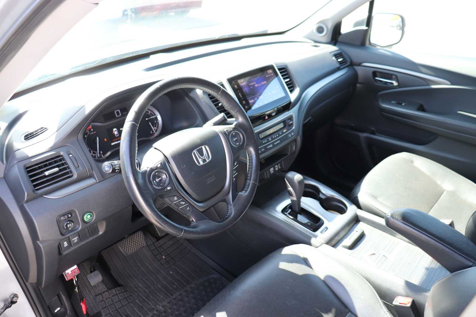 Used 2019 Honda Ridgeline RTL-T image 10