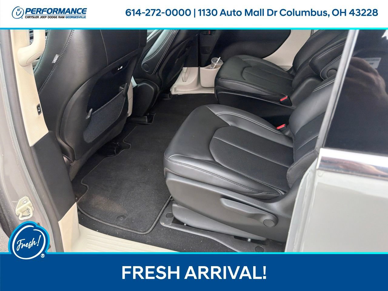 Used 2024 Chrysler Pacifica Limited FWD image 13