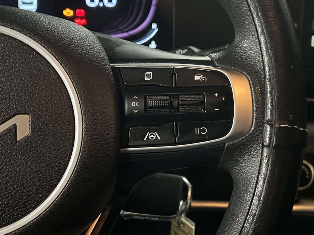 Used 2023 Kia Sportage LX image 20
