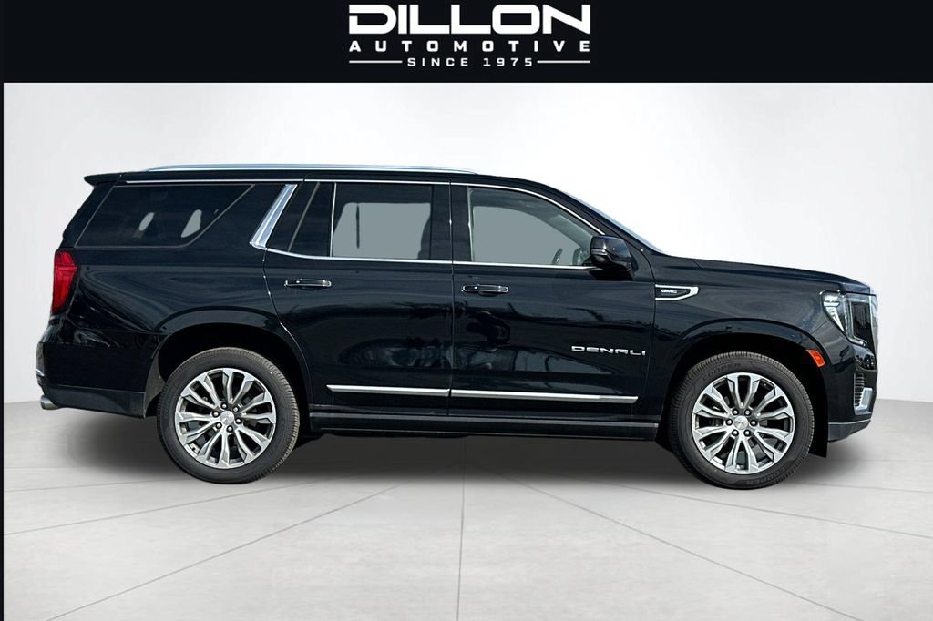 Used 2021 GMC Yukon Denali w/ Denali Premium Package AWD/4WD image 3