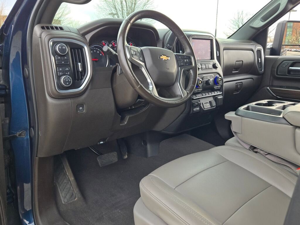 Used 2020 Chevrolet Silverado 2500 LT w/ All Star Edition AWD/4WD image 28