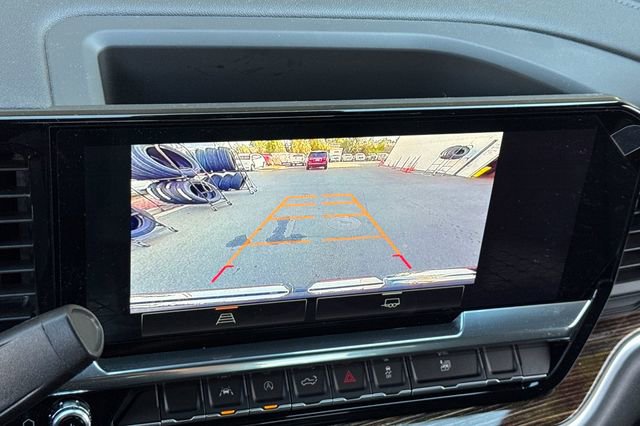 Used 2025 GMC Sierra 1500 Elevation image 18