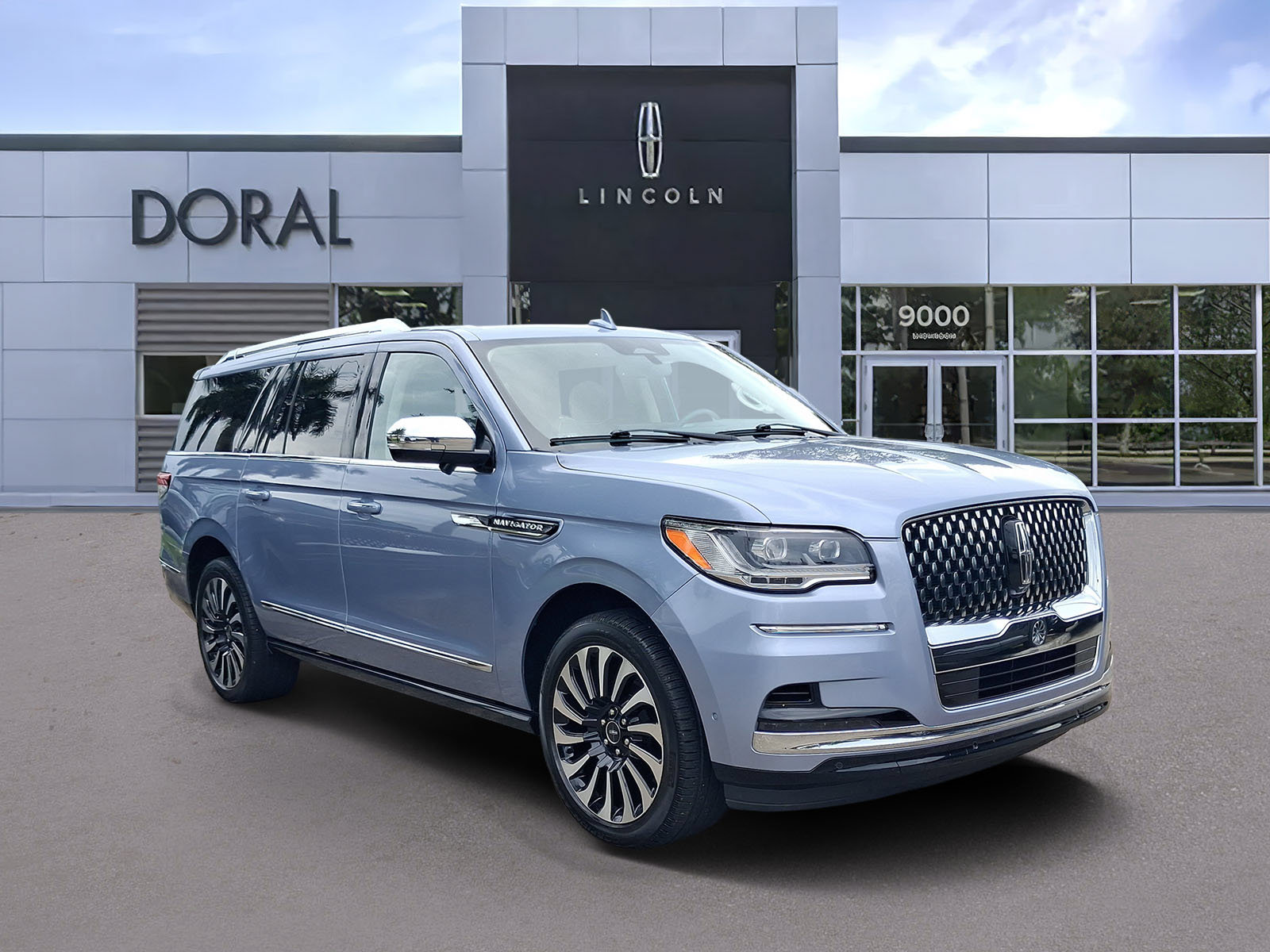 Used 2022 Lincoln Navigator L Black Label AWD/4WD image 1