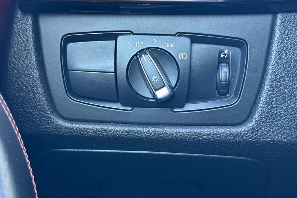 Used 2015 BMW M4 Convertible image 31